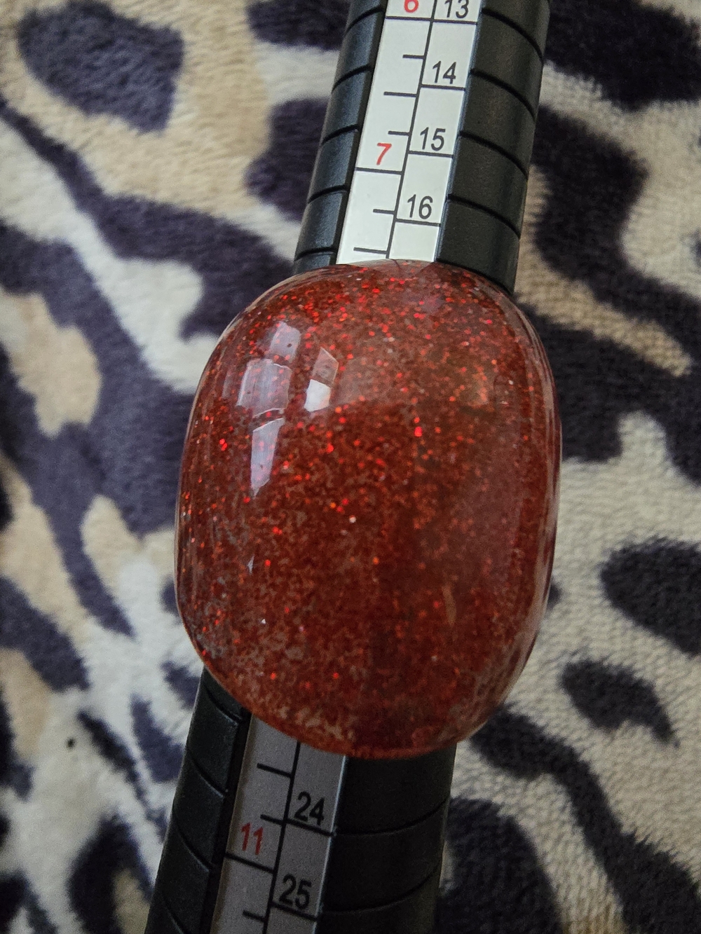 Red Glitter Resin Ring - Unbranded